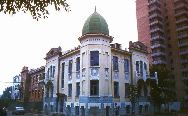 Донецк в памятниках и исторических местах